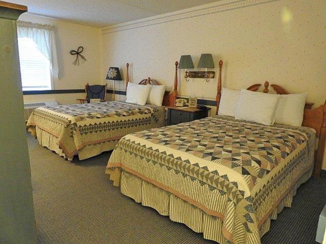 Country Living Inn Smoketown  Esterno foto