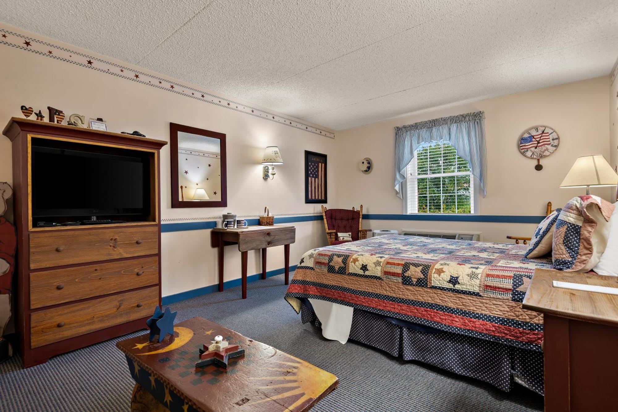 Country Living Inn Smoketown  Esterno foto