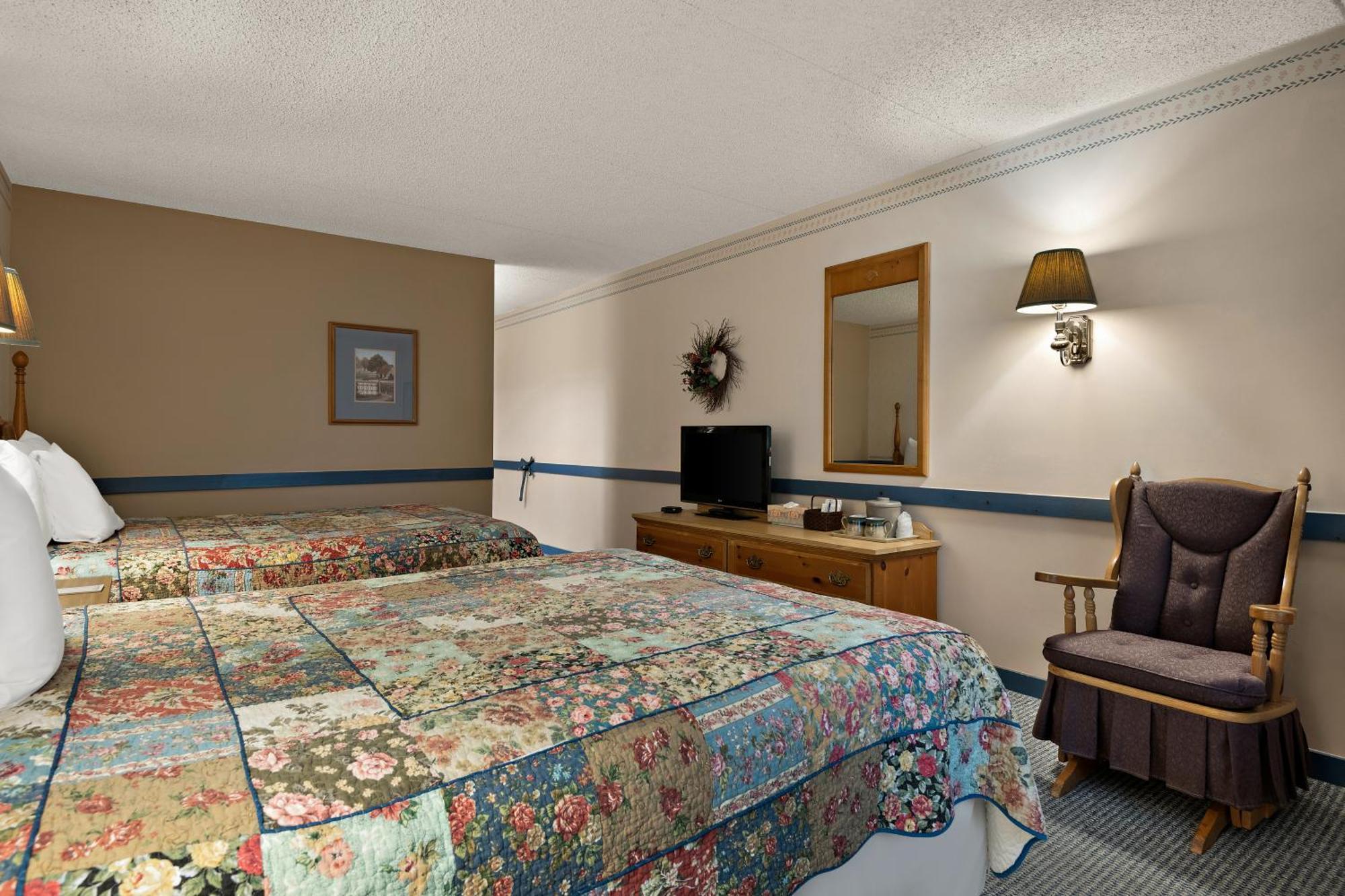 Country Living Inn Smoketown  Esterno foto