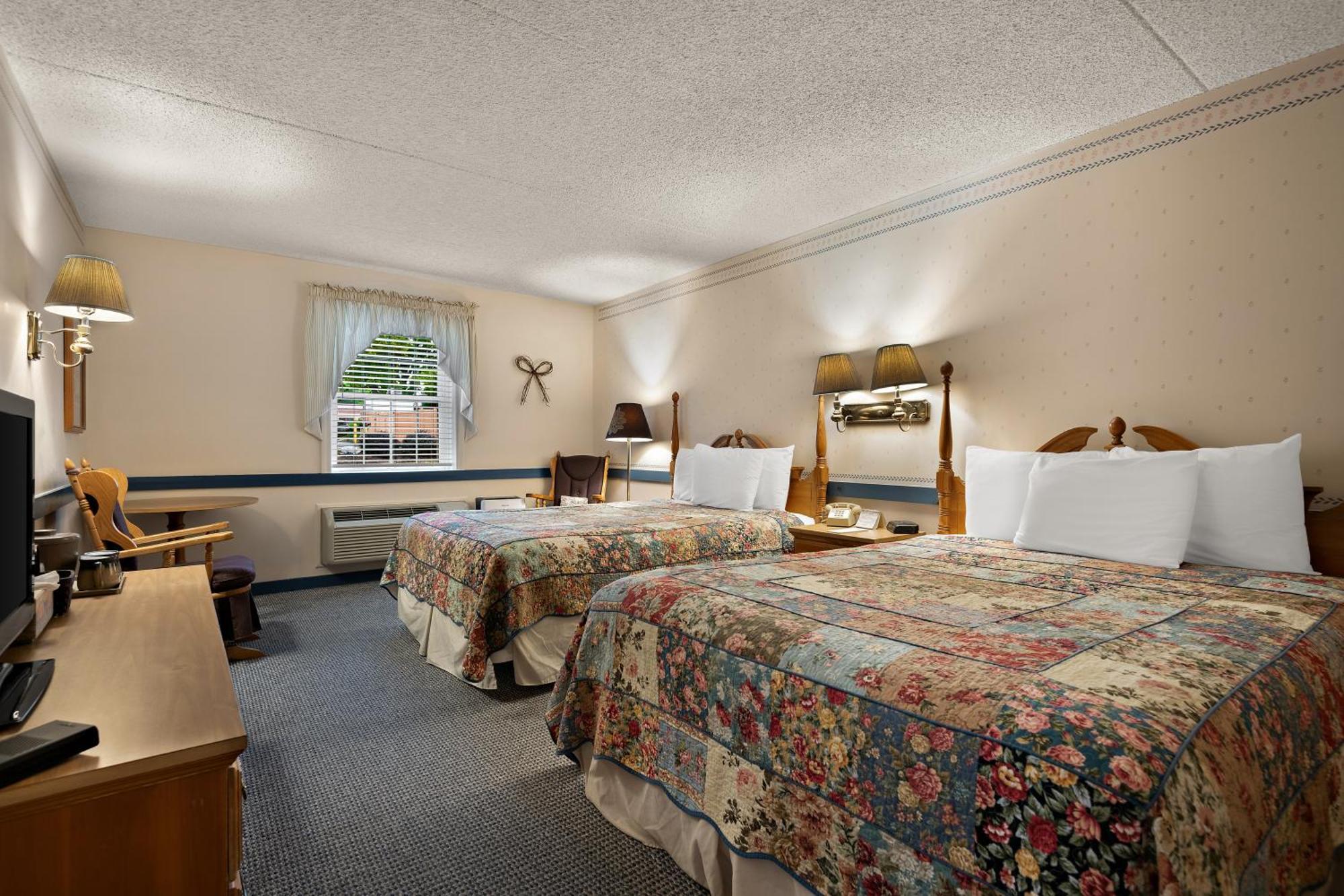 Country Living Inn Smoketown  Esterno foto